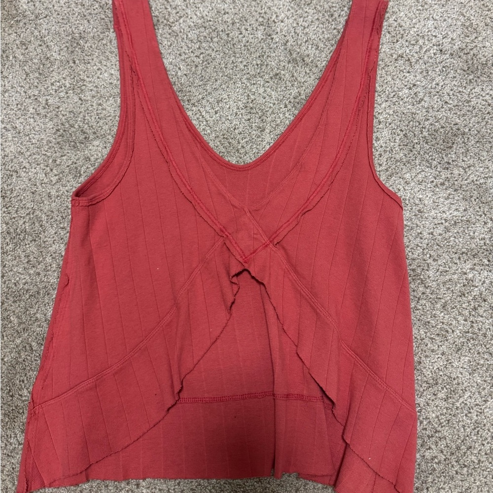 We the Free Harper Tank RED - Picture 6 of 6